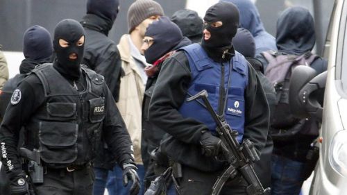 بلجيكا تعتقل 12 شخصا يشتبه بأنهم يدبرون لهجمات